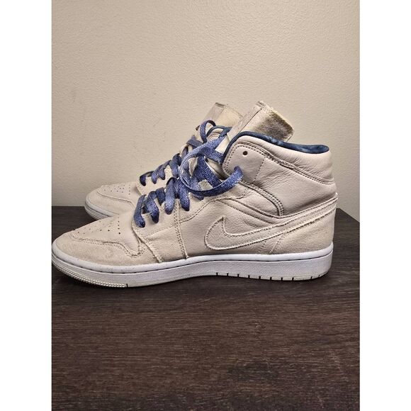 Nike Air Jordan 1 Mid SE Sanddrift Women’s Size 10 - Picture 2 of 7